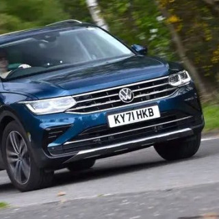 File:Volkswagen Tiguan III eHybrid Auto Zuerich 2023 1X7A1109.jpg -  Wikipedia